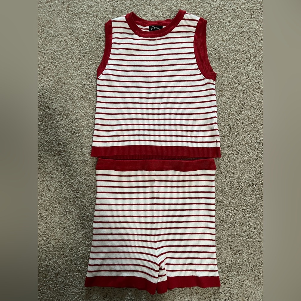 EUC L (10/12) Art Class Knit Top & Bottom Set